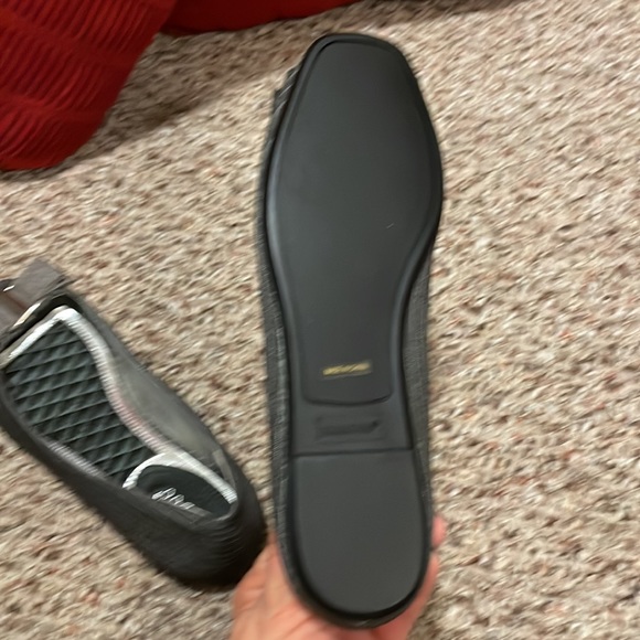 Like New womens flats size 8 - Picture 7 of 10